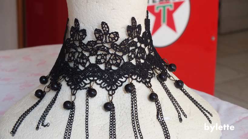 Gothic necklace black beaded